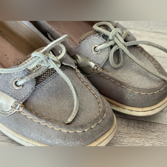 Women’s Sperry Silver/Gray Shimmer Boat Shoes - Picture 6 of 9